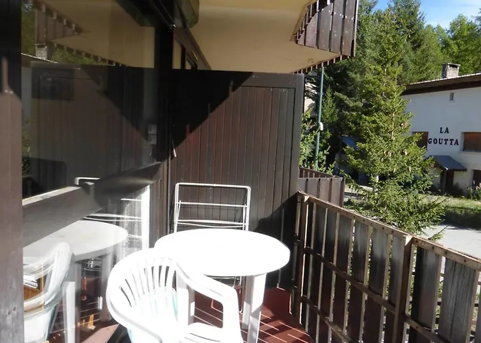 Ski-inski-out With Balcony Apartment